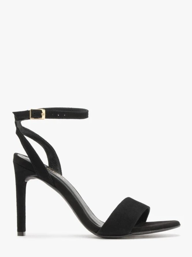 Czarne sandały na wysokiej szpilce