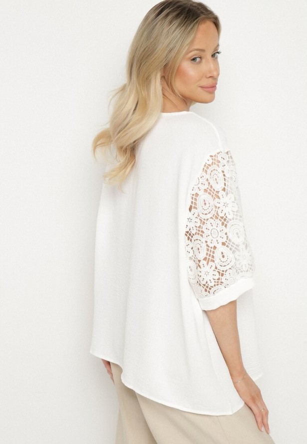 Biała Bluzka z Koronkowymi Rękawami Jenavessa