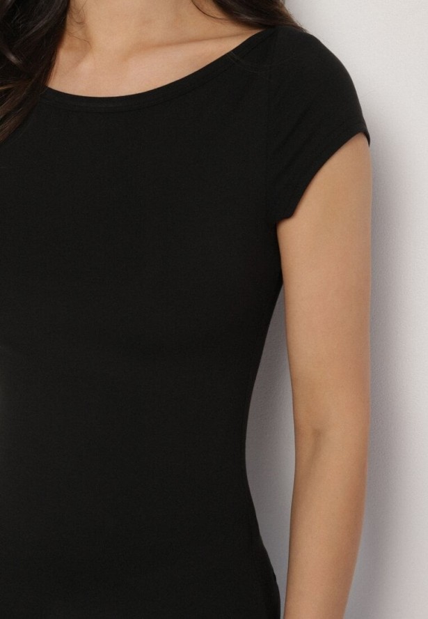 Czarny T-shirt z Bawełny o Dopasowanym Kroju z Dekoltem w Łódkę Galerissa