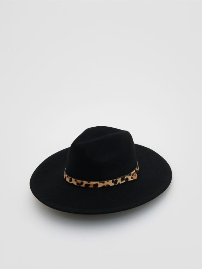 Wełniany kapelusz - czarny