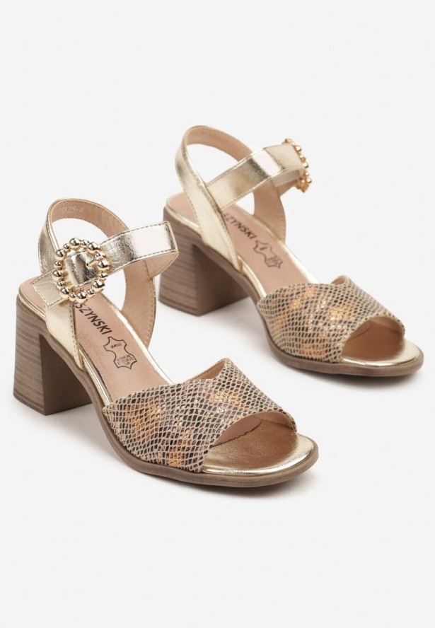 Złote Metaliczne Sandały na Słupku ze Skórzaną Wkładką i Wężowym Tłoczeniem Dorhiria