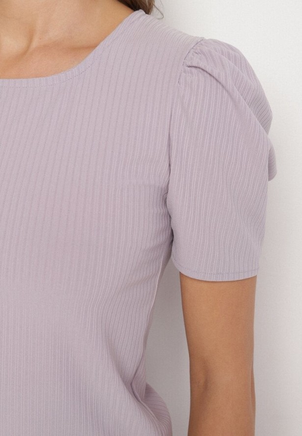 Jasnofioletowy Prążkowany T-shirt z Zakładkami przy Rękawach Kolanovia