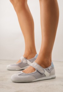 Szare Tenisówki Typu Sneakeriny Ozdobione Napisem Emirinne
