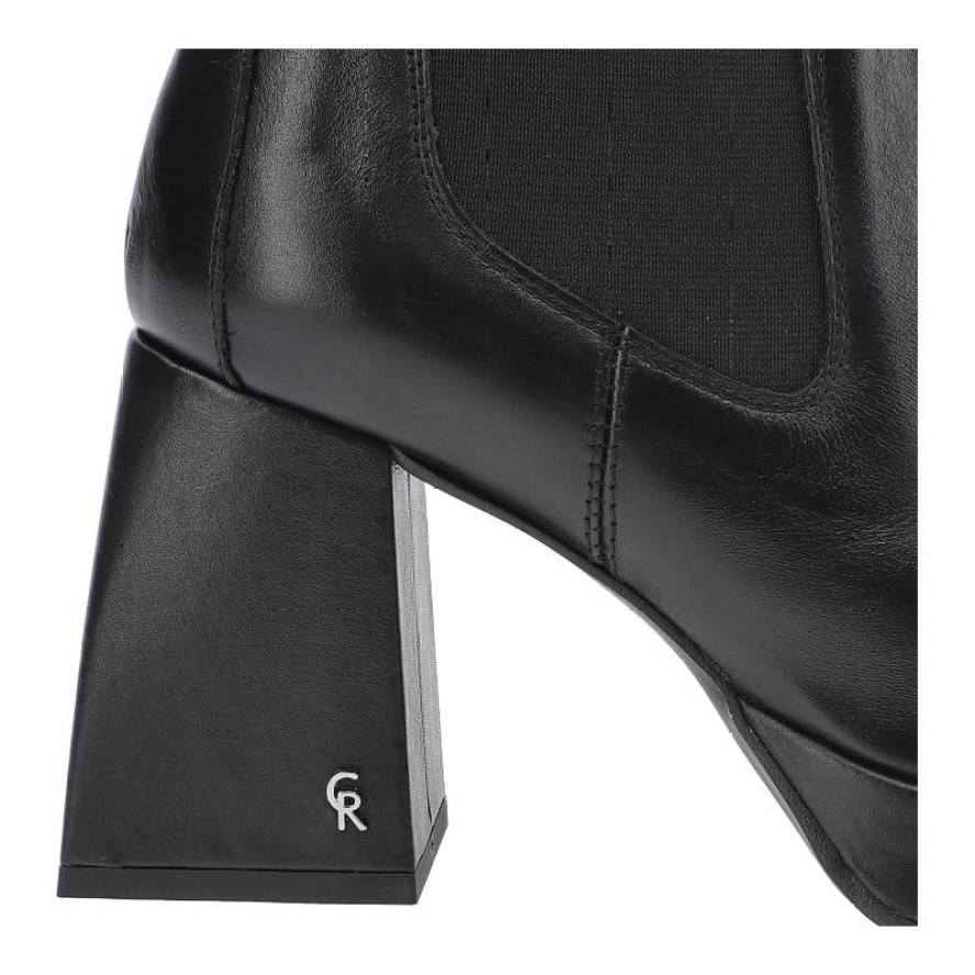 Botki damskie Carinii, naturalna skóra licowa z elastycznymi wstawkami po bokach cholewki stabilnym obcasem, czarne, B7563-E50-E61