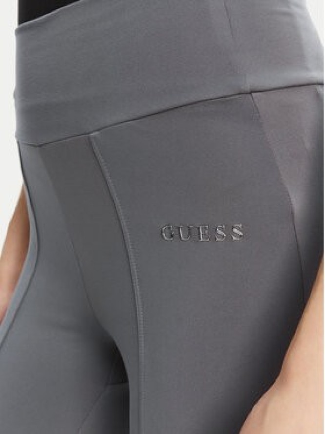 Guess Spodnie dresowe V5RB15 KCD02 Szary Regular Fit