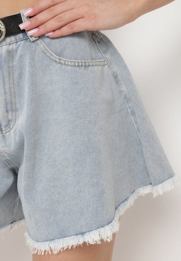 Jasnoniebieskie Jeansowe Szorty o Luźnym Fasonie z Dodatkowym Paskiem Cilike