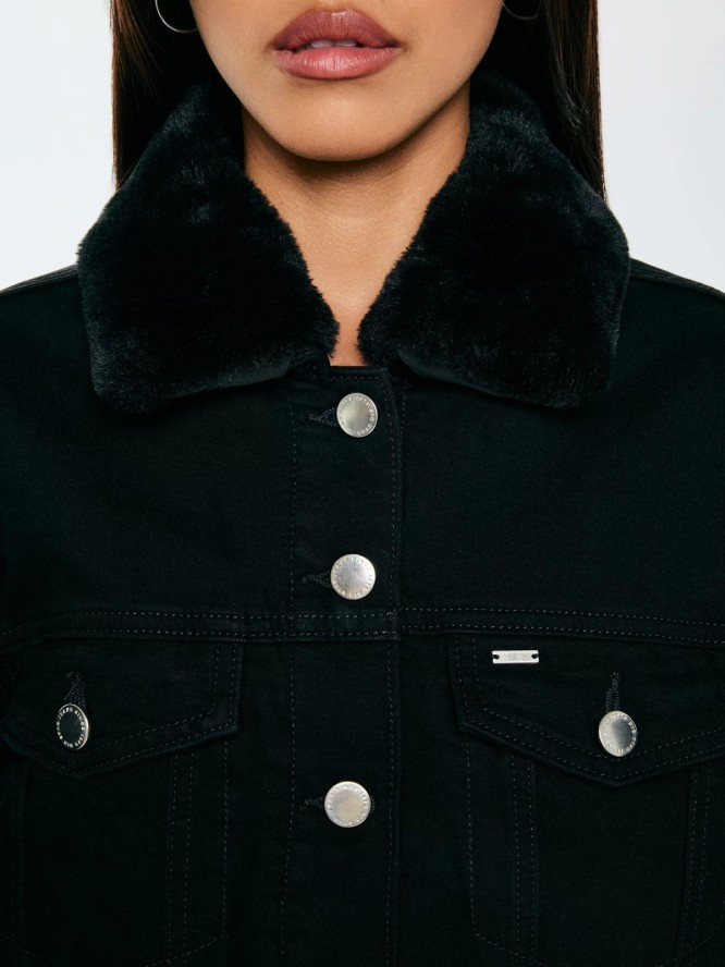 Kurtka damska jeansowa z futerkowym kołnierzem czarna Ramona 936