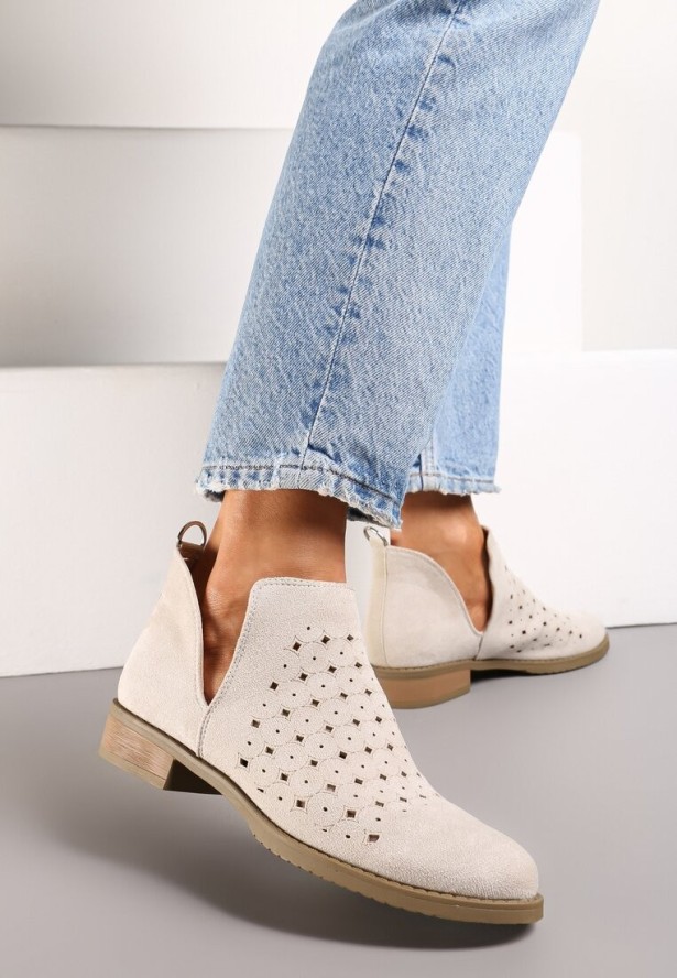 Beżowe Ażurowe Botki Sztyblety z Ozdobnym Rozcięciem Aleraa