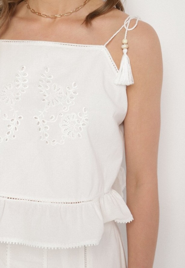 Biała Bawełniana Bluzka Ozdobiona Frędzlami Falbanką i Haftami Milorea