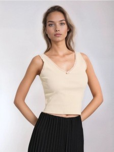 Prążkowana koszulka na ramiączkach - kremowy