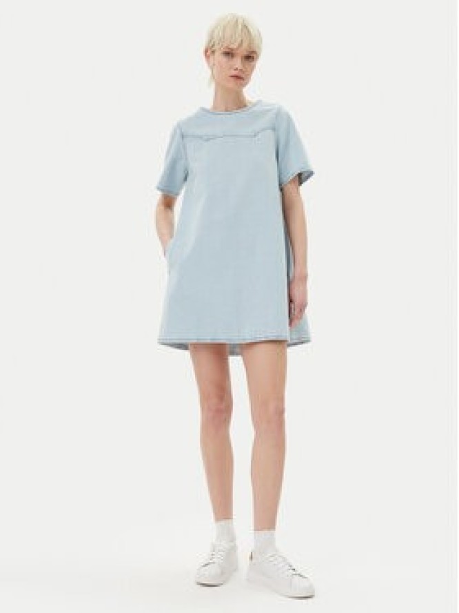 Levi's® Sukienka jeansowa 001WD-0000 Błękitny Regular Fit