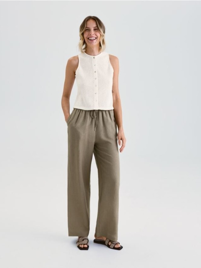 Luźne spodnie z lnem - brązowy