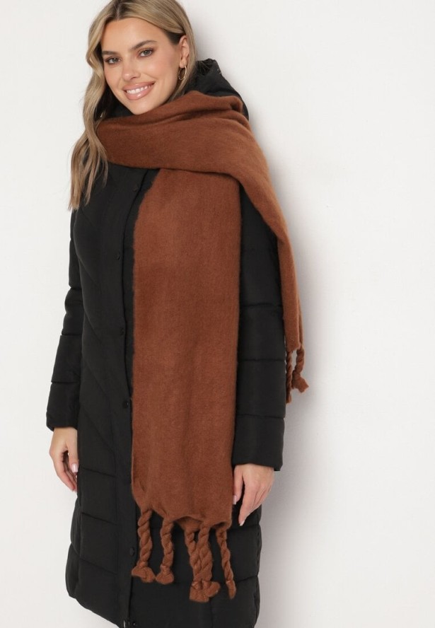 Brązowy Szalik Wykończony Frędzlami Nomilia