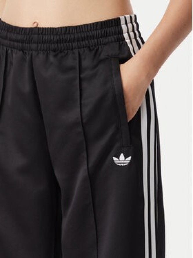 adidas Spodnie dresowe Satin Sst KS9372 Czarny Loose Fit