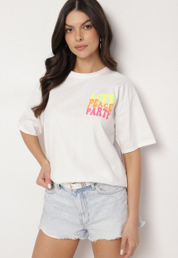 Biały Bawełniany T-shirt Ozdobiony Nadrukiem Odalva