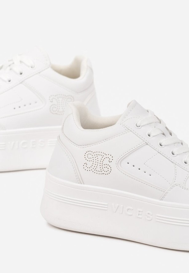 Białe Sneakersy Vices na Grubej Podeszwie z Metalicznymi Wstawkami Nelesea