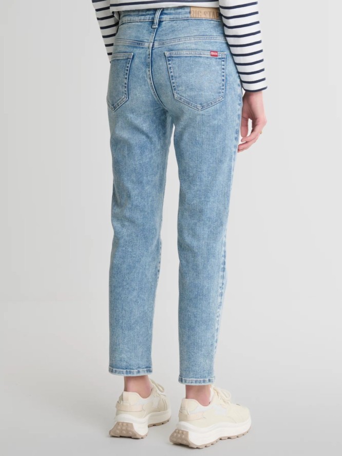 Jeansy damskie z krótką nogawką jasnoniebieskie Adela Cropped 108