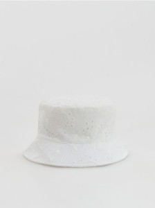 Kapelusz bucket hat z haftem - złamana biel