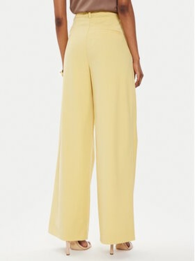 Gestuz Spodnie materiałowe Paula 10906861 Żółty Relaxed Fit