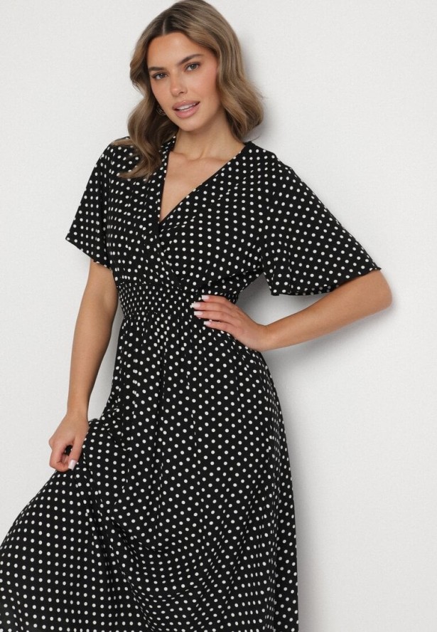 Czarna Kopertowa Sukienka z Bawełną w Kropki Ldivila