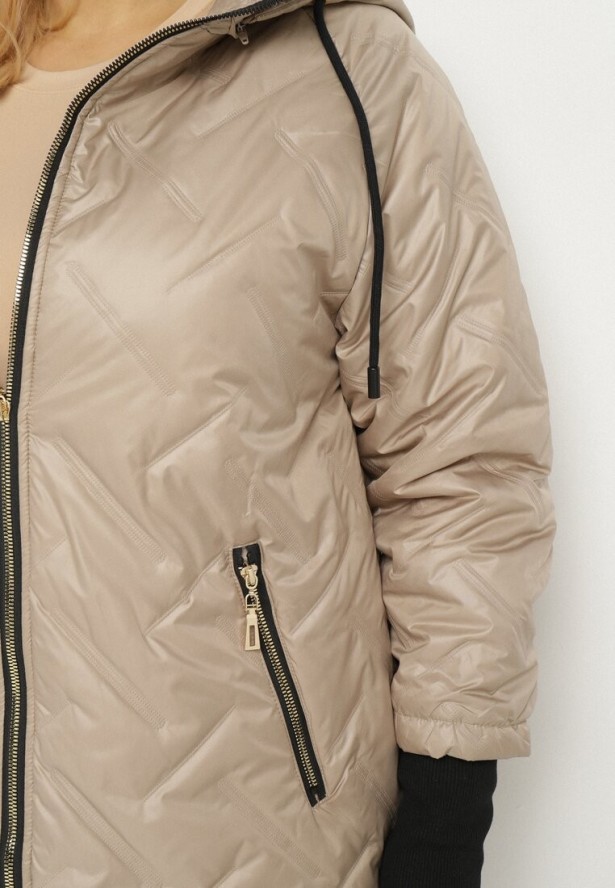 Ciemnobeżowa Kurtka Pikowana z Odpinanym Kapturem z Dłuższym Tyłem Rivselia