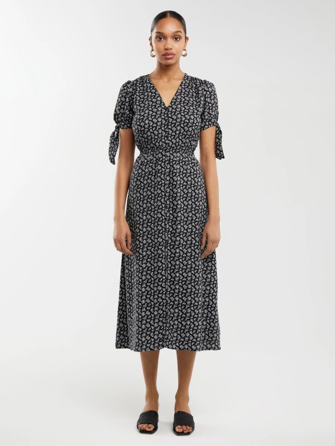 Sukienka damska midi z wiskozy z motywem kwiatowym czarna Paregi 906