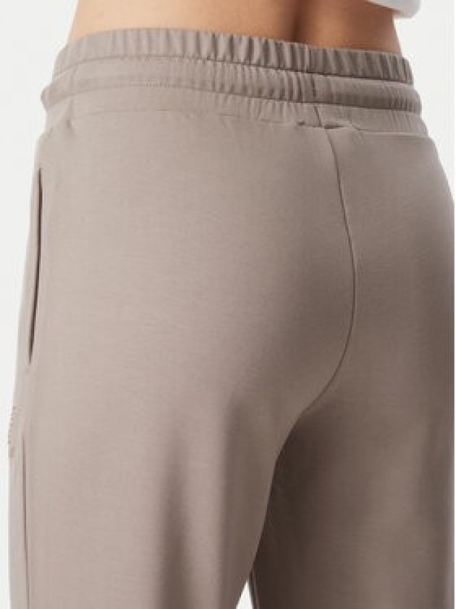 EA7 Emporio Armani Spodnie dresowe 8NTP66 TJ9RZ U6100 Beżowy ciemny Regular Fit