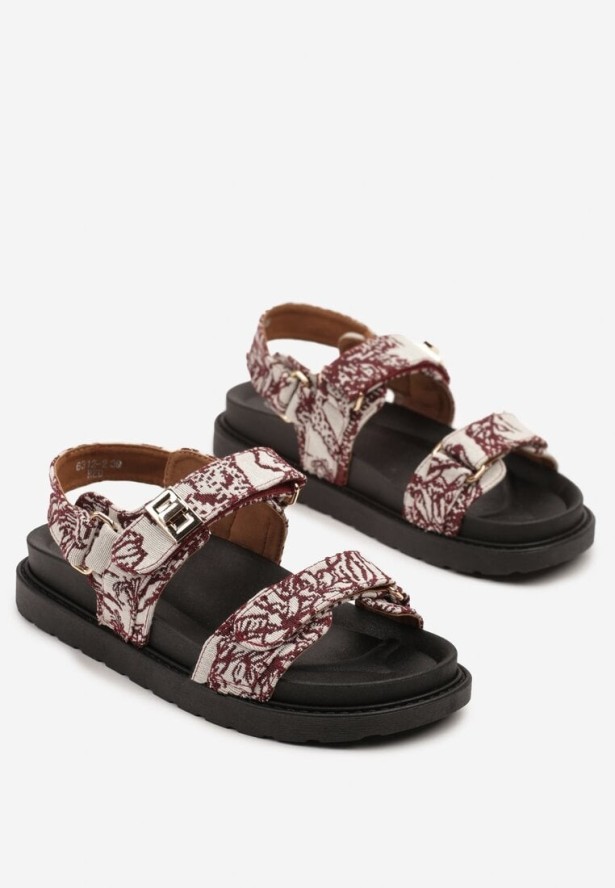 Czerwone Sandały z Jeansowymi Paskami z Haftem i Rzepami Milmio