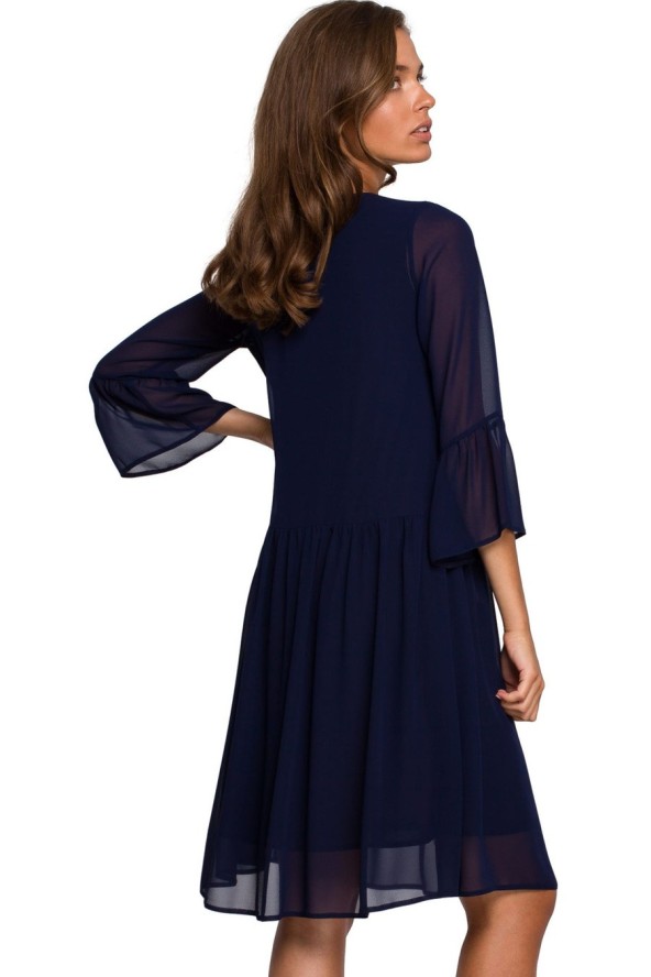 Sukienka wieczorowa szyfonowa z falbanami i dekoltem V granatowa