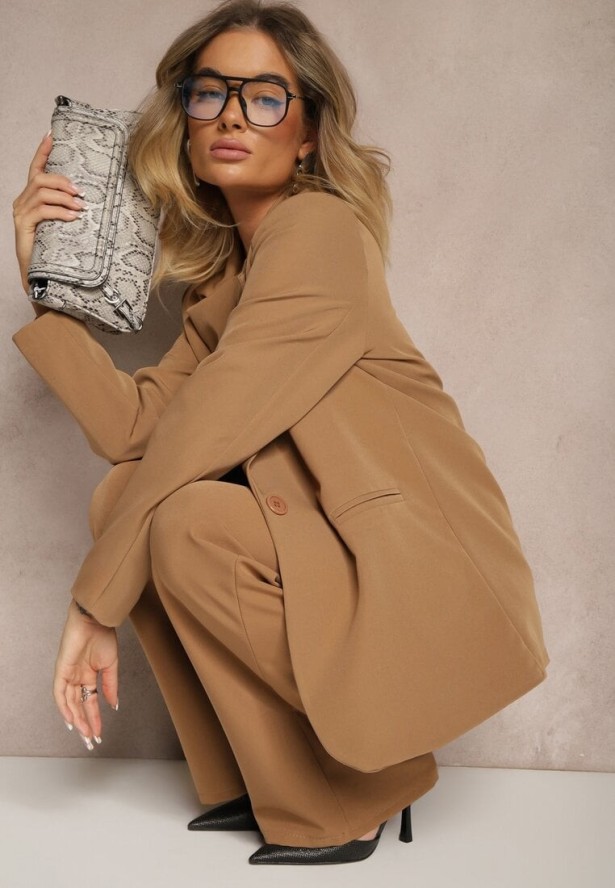 Brązowa Marynarka z Imitacją Kieszeni i Usztywnioną Linią Ramion Vivissea