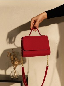 Torebka kuferek - czerwony