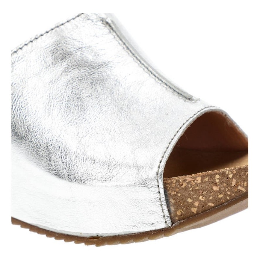 Srebrne Klapki Simen Wygodne Skórzane Buty Na Koturnie