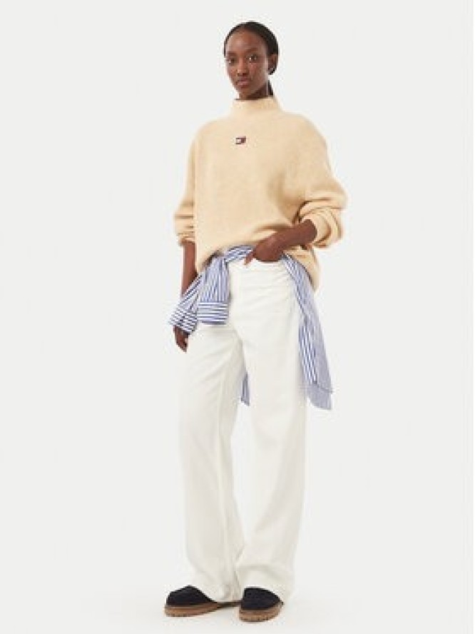 Tommy Jeans Sweter Badge DW0DW23349 Beżowy Relaxed Fit