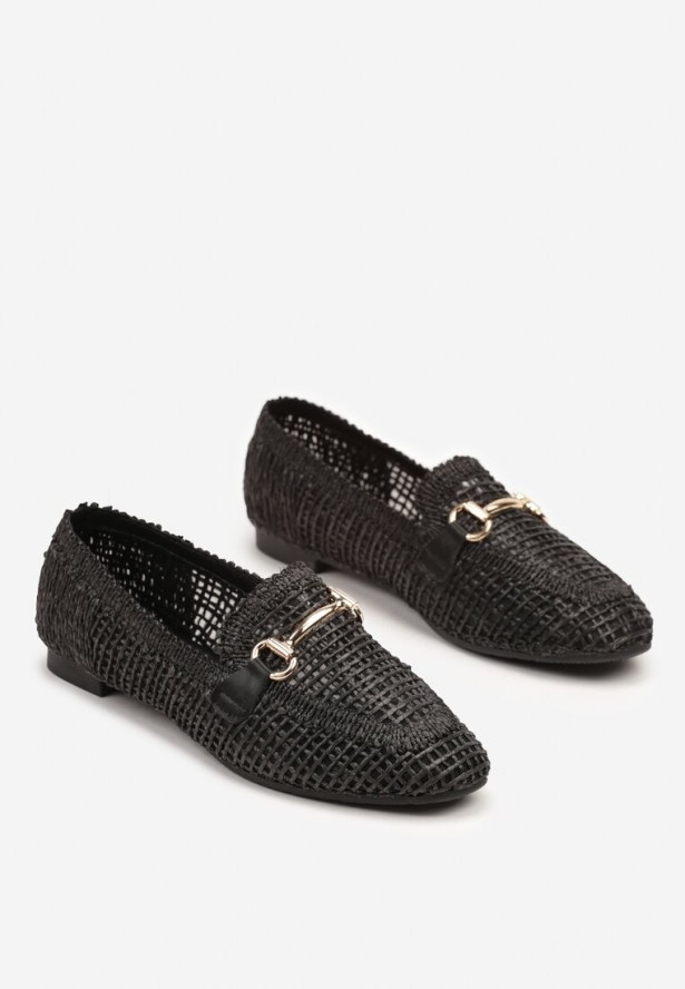 Czarne Mokasyny z Ażurową Cholewką i Klamerką Falionisa