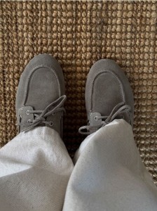 Zamszowe loafersy ze sznurowaniem - oliwkowy