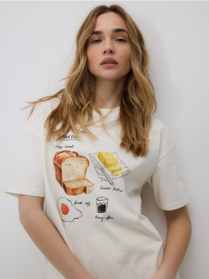 T-shirt z nadrukiem - złamana biel