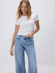 Gładki t-shirt regular fit - biały