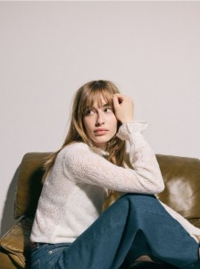 Sweter z dodatkiem wełny - złamana biel