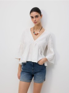 Jeansowe szorty z podwiniętymi nogawkami - granatowy