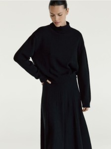 Golf z wełną - czarny