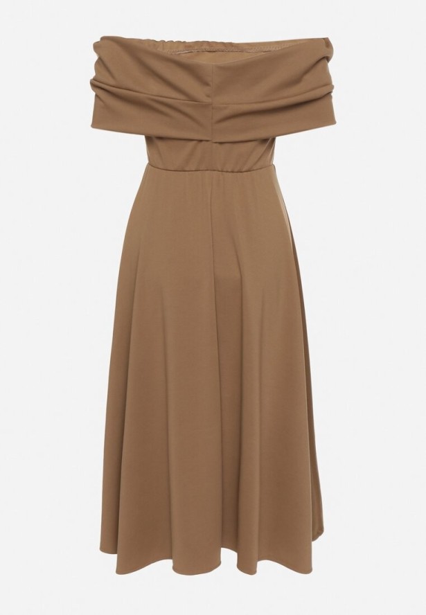 Brązowa Rozkloszowana Sukienka z Odsłoniętymi Ramionami i Drapowaniem Odilene