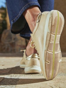 Damskie skórzane buty sportowe TBS Confort