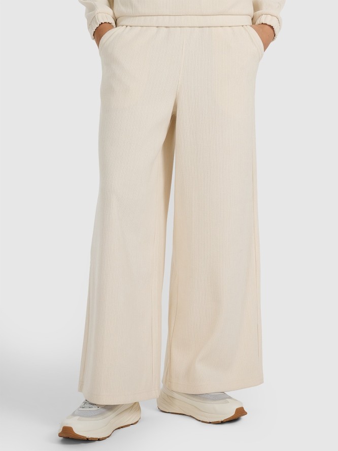 4F Spodnie oversize z szerokimi nogawkami damskie - białe M