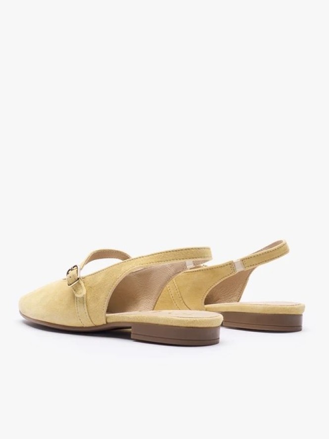 Jasnożółte czółenka slingback bez pięty ze skóry welurowej