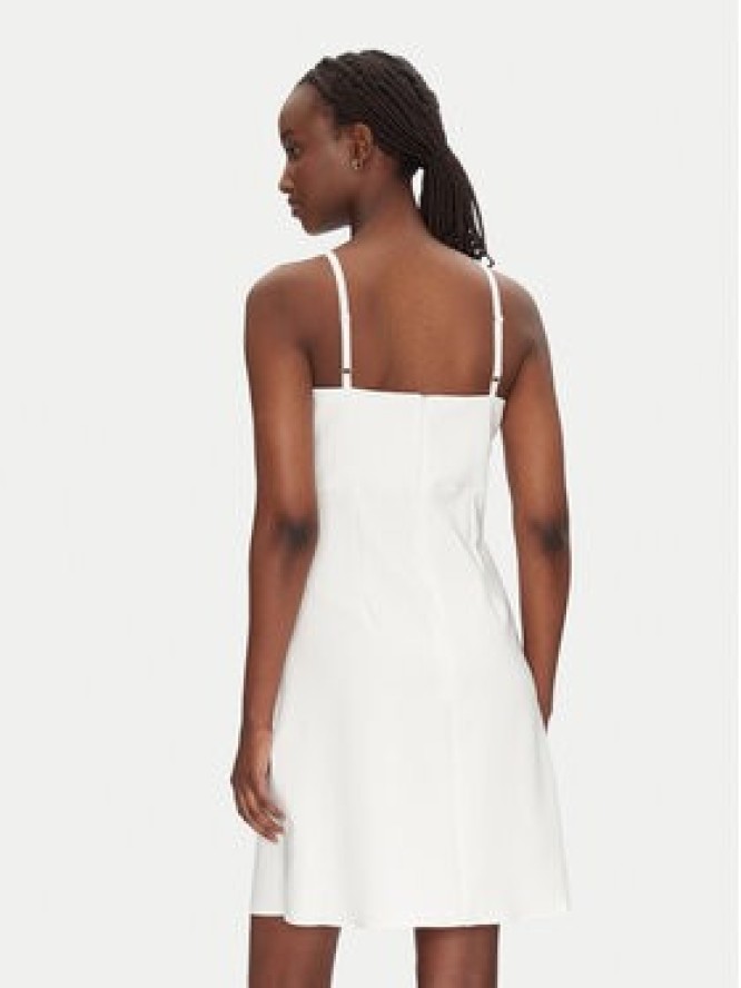 Rinascimento Sukienka koktajlowa CFC0124761003 Écru Regular Fit