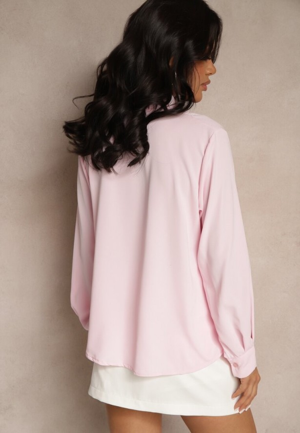 Różowa Bluzka z Dekoltem w Kształcie Litery V Zdobionym Falbanką Davissia