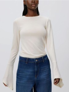 Bluzka z rozszerzanymi rękawami - złamana biel
