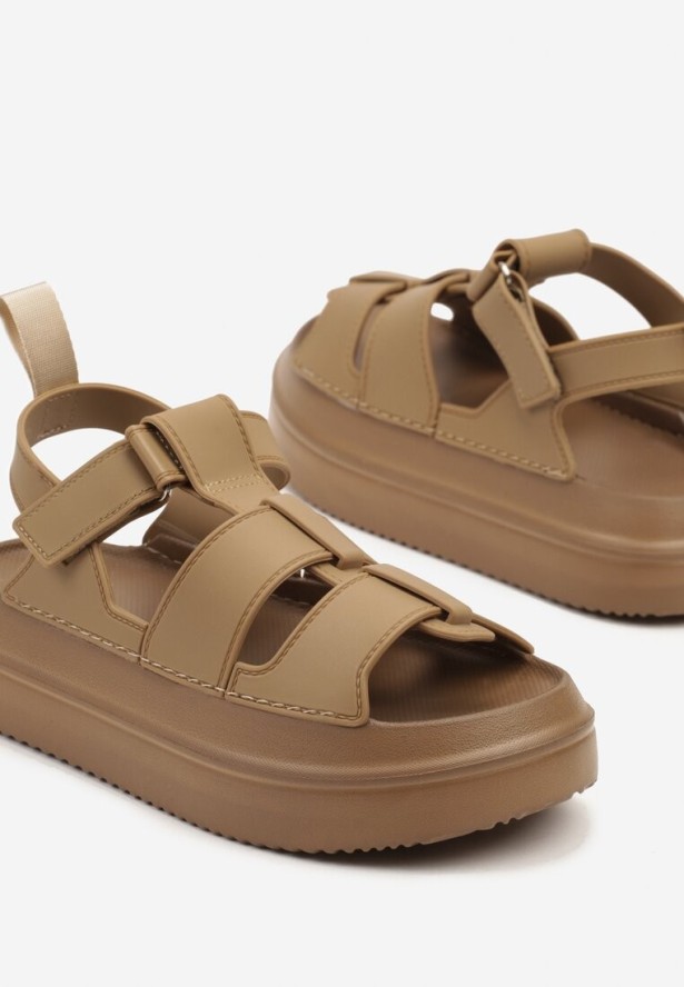 Ciemnobeżowe Sandały w Stylu Gladiatorek z Rzepem Faliniela