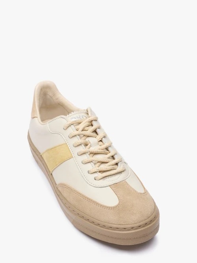 Kremowo-beżowe sneakersy