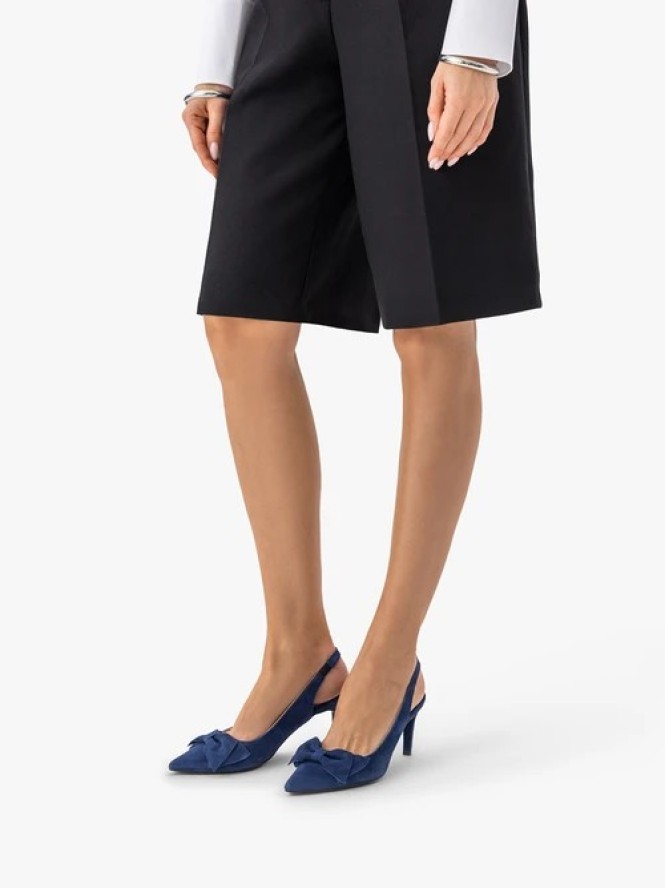 Granatowe czółenka bez pięty slingback z kokardą